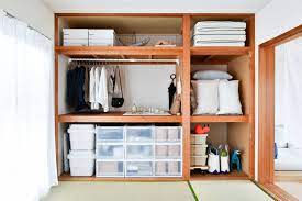 58平米で子育て中でもごちゃごちゃしない家 秘密は収納に 収納用品の並べ方の様子 177396 esseonline エッセ オンライン クローゼット 収納 押し入れ収納 アイデア クローゼットのデザイン