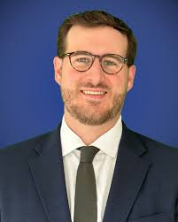 About Us — Strategics Consulting