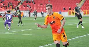 21 yaşındaki futbolcu ligin bitimiyle beraber resmi sözleşmeye imza atacak. Kerem Akturkoglu Goztepe Macinda Yildizlasti Falcao Ve Mohamed I Solladi Son Dakika Spor Haberleri