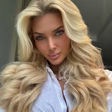 MISS UNIVERSE FAVORITAS