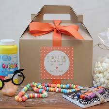 Set Of 6 Kids Wedding Boxes Any Color Kids Wedding Favor Box Kids Wedding Activity Child S Activity Box Rustic Dots Label Kinder Hochzeitsaktivitaten Hochzeit Aktivitaten