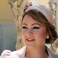 Doesn't she looks beautifull? Thanks GAIL for choosing me.