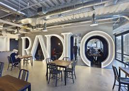 Another Look Inside Pandora S Oakland Headquarters Officelovin Studios Architecture Architecture Office Space