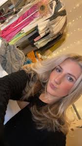 Hi fab, me and another girl are looking for 2/3 housemates to live with for  next year as ours has fallen through. We're currently second year and love  nights out as well