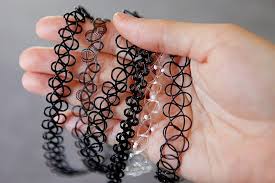 90 S Stretchy Chocker S I Never Take Mine Off Diy Choker Selber Machen Anleitungen Und Halskette Gross