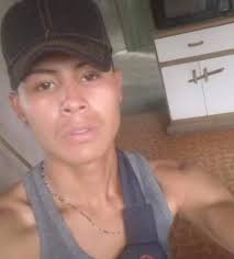 SE BUSCA ASESINO DE LOS REYES LA PAZ Es Martin Favela, asesinó a su ex  pareja, la abandonó en el hospital Materno Infantil el pasado lunes con  heridas de arma punzocortante, quemaduras