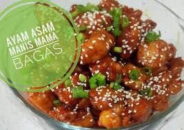 Ayam fillet asam manis merupakan masakan yang cukup unik, ayam yang tanpa tulang alias cuma daging ini di goreng kering yang sebelumnya diberi panier. Resep Ayam Fillet Asam Manis Bikin Ngiler Mister Koki