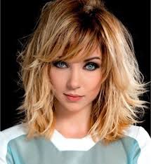 In tema di tagli capelli di media lunghezza alla moda, volume e naturalezza. Taglio Capelli 2017 2018 Le Tendenze Dell Autunno 2017 2018