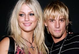 Leslie Carter's Instagram, Twitter & Facebook