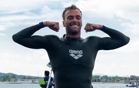 La malattia infettiva che in passato ha mandato all'aria intere stagioni di sportivi è stata una vera tegola per gregorio paltrinieri che partiva con l'ambizione di salire sul podio più alto delle sue specialità. Paltrinieri Inarrestabile Agli Europei Di Nuoto Di Budapest Medaglia D Oro Anche Nella 10 Km 24emilia