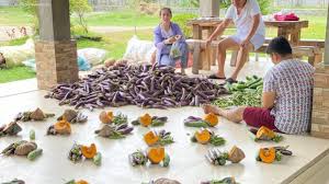How to cook ginataang gulay (exact ingredients below) ginataang gulay is a very healthy filipino bulanglang na gulay is a filipino vegetable soup. Lgu Vs Covid Ph