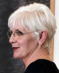 Bonnie Neumann's Instagram, Twitter & Facebook