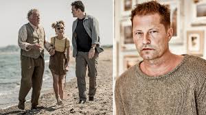 Jun 16, 2021 · til schweiger scheint allerdings stolz auf seine neue bekanntschaft zu sein. Til Schweiger Familien Ruckhalt Von Lilli Und Luna Stern De