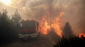 Nell'ultimo anno è stata distrutta un'area vasta come la grecia, e in questi giorni il. Agora Cod RoÈu De Risc De Incendii De VegetaÈie In Grecia Temperaturile Vor DepÄÈi 40 De Grade