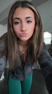 Olivia Evers's Instagram, Twitter & Facebook