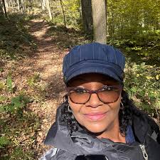 900 MILES!!!!! Almost finished with VA. 😁 #32FeetUp #15kids #singlemomlife