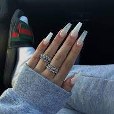 Celest On Instagram Sparkle My First Time Getting White Nails I M Obsessed Nails Coffinails N Best Acrylic Nails Long Acrylic Nails Acrylic Nails
