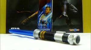Throughout his entire life spent as a jedi, obi wan kenobi later ben kenobi had a number of lightsabers that were in his possession, one in particular was. Star Wars Revenge Of The Sith Obi Wan Kenobi Bladebuilders Electronic Lightsaber Review Youtube