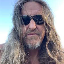 I've heard that metal is dead, that Ozzy is dead and that the people who  like Ozzy are all dead. I've never had an empty stage, I've always sold  out. So who