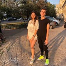 Radu ștefan bănică este câștigătorul „te cunosc de undeva din 6 februarie 2021. Cum AratÄƒ Noua IubitÄƒ Lui Radu BÄƒnicÄƒ Foto È™tefan BÄƒnicÄƒ Junior E Tare MÄƒndru De Noua AchiziÈ›ie A Fiului Stiri Mondene