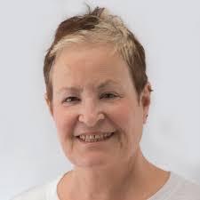 Ellyn Weiss's Instagram, Twitter & Facebook