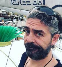 Bu, son yaz sinan tuzcu isimli sanatçının en iyi dizilerinden mi? Son Yaz Metin Kimdir Sinan Tuzcu Kim Hangi Dizilerde Oynadi Dizi Seti