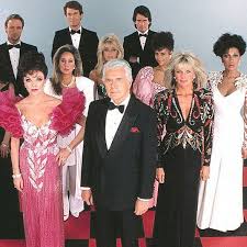 Blake carrington (john forsythe) has just been released from prison and he is trying to reclaim his empire. Denver Clan Ohne Maske One Wiederholt Rare Reportagereihe Wiedersehen Mit Joan Collins Linda Evans Und Co Tv Wunschliste