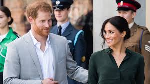 Harry werd geboren in de lindo wing van st mary's hospital in paddington , londen, op 15 september 1984 om 16:20 uur als het tweede kind van charles, prins. Meghan Markle En Prins Harry Verwachten Eerste Kind Nos