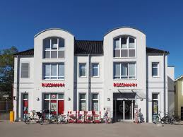 Das haus goodewind in ahlbeck liegt 200 m vom strand ahlbeck entfernt und bietet unterkünfte mit einem garten, kostenfreiem wlan und einem bankautomaten. Haus Rossmann Ahlbeck Brise Usedom