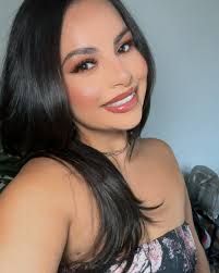 Nancy Muro's Instagram, Twitter & Facebook