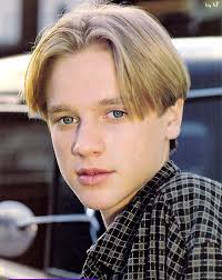 Anyone else remember being in love with Devon Sawa?