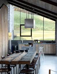 La Micheline C Est Le Nom Que Porte Cette Maison En Reference A Son Ancienne Activite De Station De Maison Bois Interieurs En Bois Architecture D Interieur