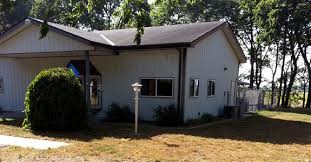 Our services go beyond cutting your pet's hair or giving them a bath. Happy Tails Boarding And Grooming Norfolk Nebraska Dog Boarding Pet Grooming For Dogs And Cats