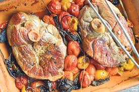 Friptura de miel impanat la cuptor, reteta clasica, frageda, suculenta, pe cat de gustoasa pe atat de simplu de preparat, minim de efort, maxim rezultat doua retete sunt de baza la noi de pasti: InvaÅ£Äƒ SÄƒ Faci Cea Mai BunÄƒ FripturÄƒ De Miel Chefii Celebri De La Tv IÅ£i DezvÄƒluie ReÅ£etele Lor Libertatea