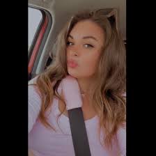 What are some recommendations for spray tan services before a trip to  Mexico in March?