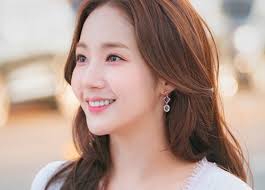 Kiểu tóc của Park Min Young trong phim: Điểm 10 thuộc về thư ký Kim, kiểu  layer tưởng đẹp nhưng lại dìm nhan sắc