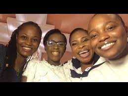 Daha sonra hem diğer popüler seyahat ve sahne tiyatro gruplarıyla çalıştı. At Last Meet Tope Alabi Daughters As They Sing Together To Celebrate International Women Day Youtube