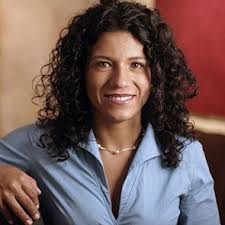 Monica Roa's Instagram, Twitter & Facebook