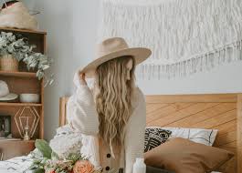 Platinum blonde hair for summer. How To Maintain Blonde Hair For Summer Davines