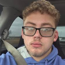 Isaac Holliday's Instagram, Twitter & Facebook