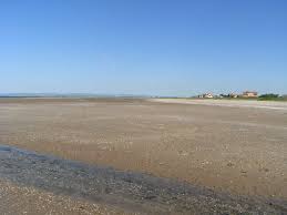 The area is so popular as it is easily accessible from glasgow, with the translation just a short walk away from both beaches. Barassie Beach Strathclyde Uk Beach Guide