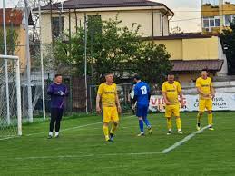 De remarcat, că petrolul 95 are în componenţă jucători tineri, de viitor, care dacă se vor antrena permanent vor putea juca oricând în liga a 2 a sau chiar în liga 1. Petrolul 95 Afc Banesti 2 1 Dani Chirita In Galop Spre Liga A 3 A Stiri Actuale