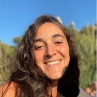 Beatriz Simon's Instagram, Twitter & Facebook