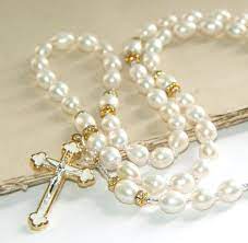 White Pearl Gold Rosary Swarovski Crystals By Onedaysgracenz 40 00 Gold Rosary Pearls Swarovski Crystals