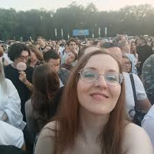 Просматриваю архивы телефона, готовлюсь выложить горку контента :) Перед  вами куча счастливых огненных Анн Викторовных неделю назад: до концерта 30  seconds to Mars и после @30secondstomars Не передать словами обмен  энергией, который