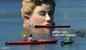 31 Marcus Voss Stock Photos, High-Res Pictures, and Images