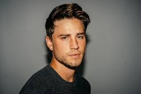 Carson Rowland's Instagram, Twitter & Facebook