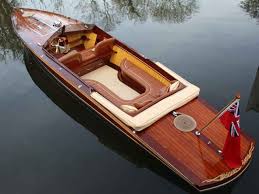 Mclaren S Designer Built A Beautiful Powerboat Electric Boat Classic Wooden Boats Power Boats