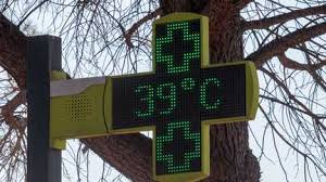 La vigilance orange canicule est maintenue mardi dans six départements, mais s'achèvera dans la soirée pour le Gard et les Bouches-du-Rhône