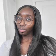 OOOOOHHHHH HONEYYYYYYY!!! Demi Katy Courtney Perry Cox Moore looks goodt  AF!!!!!! The nip has tucked and the tox has bo'd! 😳😳